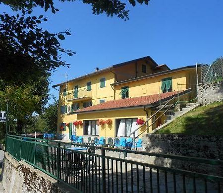 Albergo Casa Del Romano Fascia Bagian luar foto